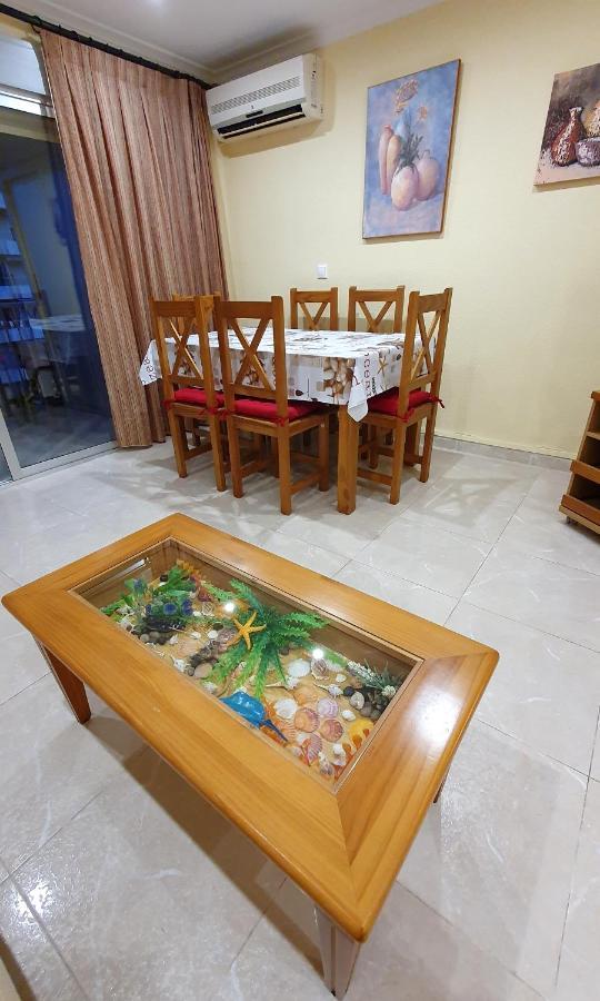 Piso Familiar Con Amplia Terraza 300m De La Playa Appartement *